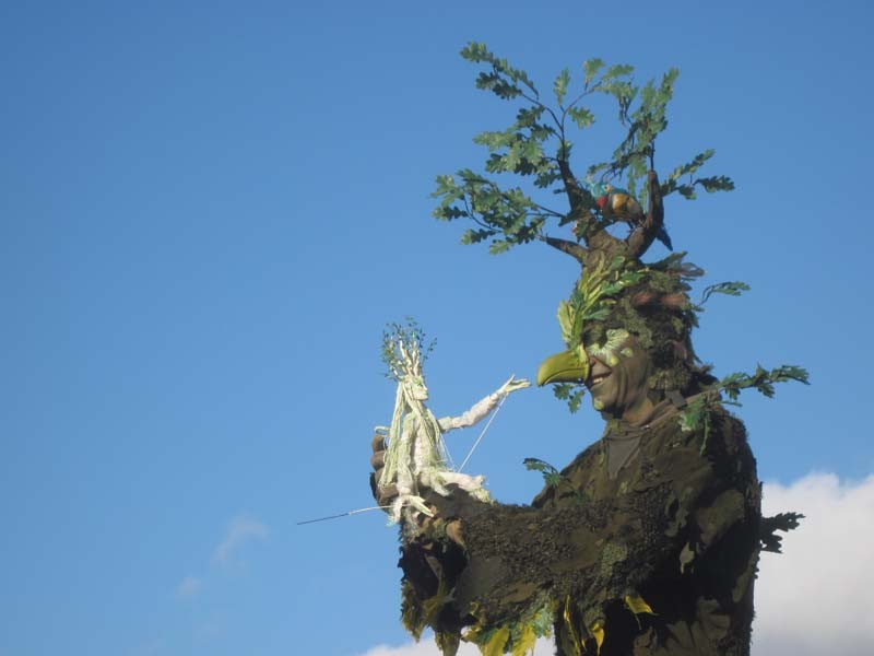 Vogelbaum Pantao, Walking Act Stelzenlauf Bäume, Wald, Vogel.