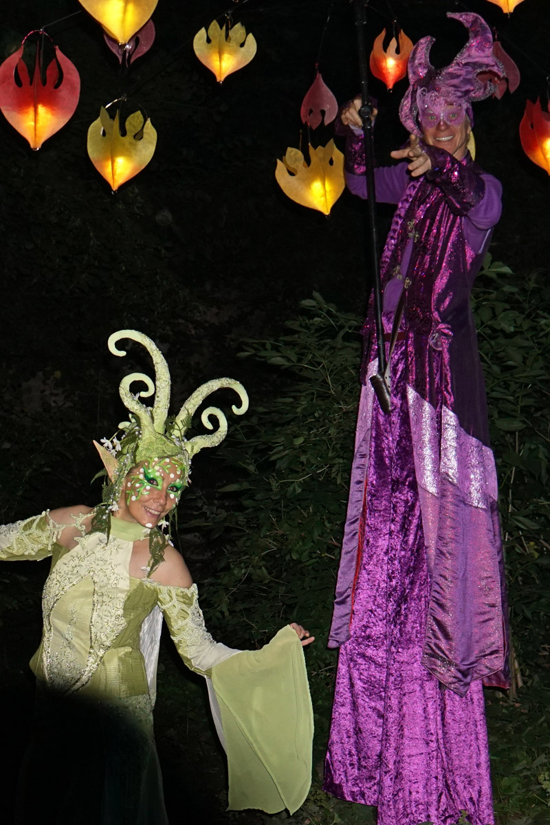 Waldelfe und Traumlichtträger Pantao, Sommernacht am Kaiserdom, Königslutter